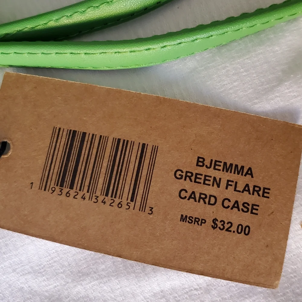 Steve Madden Bjemma green flare card case wristlet